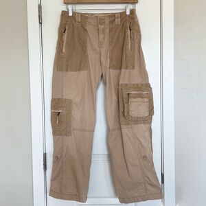 Abercrombie & Fitch Women’s khaki cargo pants with corduroy Size 6S 28 Gorpcore